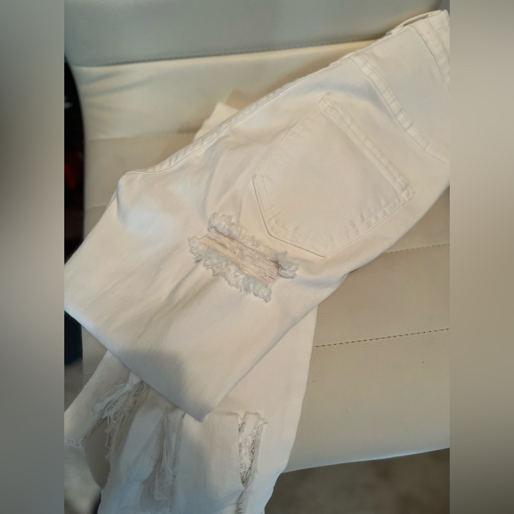 Distressed Bootcut jeans - Picture 4 of 5